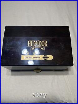 Humidor Supreme limited Edition cigar box with keys and extras