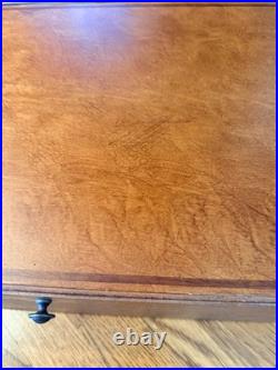 Humidor-Vintage 1979 The Lane Company Mahogany, Burled Wood Inlay, Cedar Inside