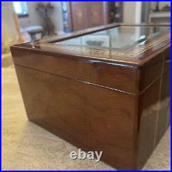 Humidor cigar box Inlaid Design Beveled Glass Lock Key Hygrometer Outstanding