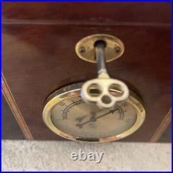 Humidor cigar box Inlaid Design Beveled Glass Lock Key Hygrometer Outstanding