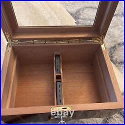 Humidor cigar box Inlaid Design Beveled Glass Lock Key Hygrometer Outstanding