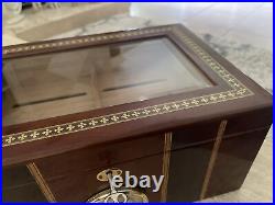 Humidor cigar box Inlaid Design Beveled Glass Lock Key Hygrometer Outstanding