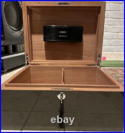 Humidors Black W33 D26 H21.6cm without box