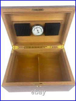 IDC Supreme Legend Burl Wood Veneer Inlay Cedar Lined 100 Count Cigar Humidor IDC Supreme Legend Burl Wood Veneer Inlay Cedar Lined 100 Count Cigar Humidor