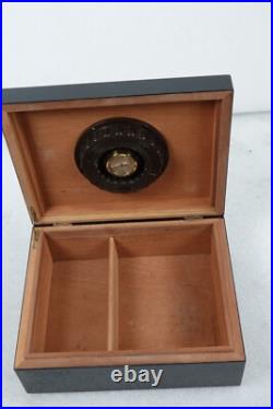 Italian Made Dark Wood Modello Depositato Santoro Cigar Humidor Italian Made Dark Wood Modello Depositato Santoro Cigar Humidor