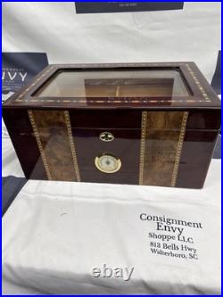 Large Glass Top CIGAR HUMIDOR No Key Unlocked