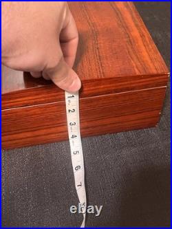 Lotus Quality Desk Cigar Humidor Fits 20-30 Sticks with Hygrometer