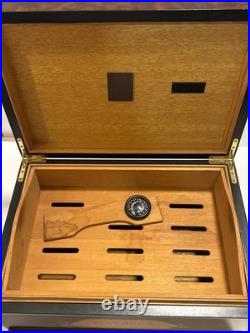 MAYORGA CIGAR WOODEN HUMIDOR HANDMADE AND PAINTED WOOD 16.25x11.5x7.75