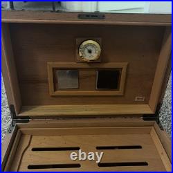 Man O War Large Humidor Spartan Battle Scene Laqured Wood Finish 100 Capacity