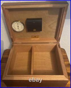 Mastro De Paja 50 Cigar Humidor 11.75x9.25x4 Withhygrometer & Humidifier