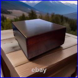 Michael Dixon Cherry Humidor Used Michael Dixon Cherry Humidor Used