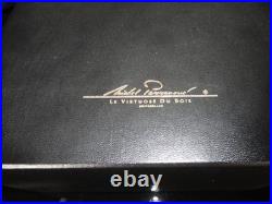 Michel Perrenoud Leather Travel Humidor 20 ct 10.5 L x 7.25W x 3.25 H