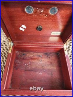 Michel Perrenoud Mahogany Humidor 25 ct Measures 10 L x 7.75 W x 4.5 H