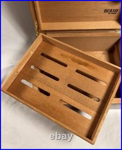 Ocaso Savoy Cigar Humidor 11.75x 9.5x 5 No Key Surface Scratches Ocaso Savoy Cigar Humidor 11.75x 9.5x 5 No Key Surface Scratches