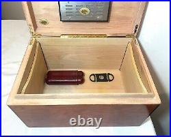 Original Craftsman's bench high gloss wooden cigar humidor holder cutter