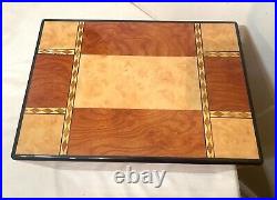 Original Craftsman's bench high gloss wooden cigar humidor holder cutter