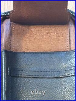 Peter James Travel Carry Case Italian Leather Black lightly used Peter James Travel Carry Case Italian Leather Black lightly used