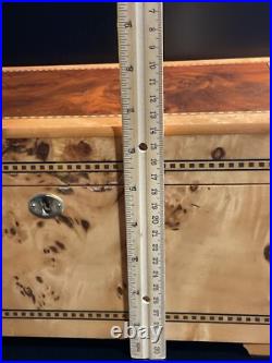 Quality Importers Desktop High Gloss Walnut Cigar Humidor, The Cambria withcutter Quality Importers Desktop High Gloss Walnut Cigar Humidor, The Cambria withcutter