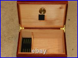 RARE Stuart Kern America OLD ELM HUMIDOR CIGAR BOX GREAT COND