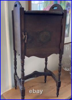 Rare Vintage Wooden Humidor Smoking/ Table Stand/Metal Lined /Classic Tobacciana