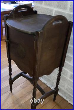Rare Vintage Wooden Humidor Smoking/ Table Stand/Metal Lined /Classic Tobacciana