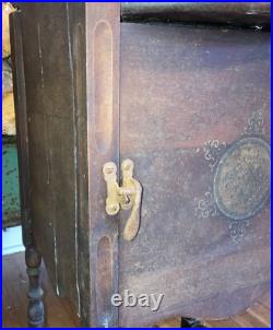 Rare Vintage Wooden Humidor Smoking/ Table Stand/Metal Lined /Classic Tobacciana