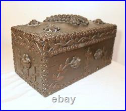 Rare quality antique 1800s Victorian handmade floral wood box sculpture folk art