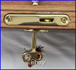 SIKARLAN Cherry Wood Brass Accented Key Lock Large Humidor