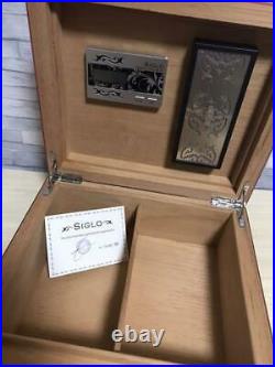 Siglo Humidor Box Cigar Tabaco Wooden Case come with Hygrometer Unused