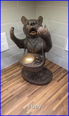 Standing Black Forest Bear Humidor with Ashtray Swiss Woodcarving Standing Black Forest Bear Humidor with Ashtray Swiss Woodcarving
