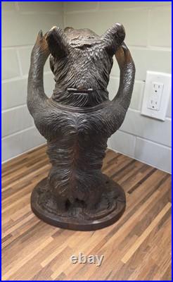 Standing Black Forest Bear Humidor with Ashtray Swiss Woodcarving Standing Black Forest Bear Humidor with Ashtray Swiss Woodcarving
