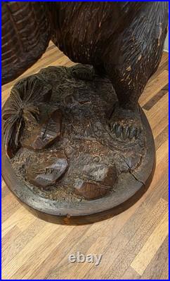 Standing Black Forest Bear Humidor with Ashtray Swiss Woodcarving Standing Black Forest Bear Humidor with Ashtray Swiss Woodcarving