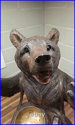 Standing Black Forest Bear Humidor with Ashtray Swiss Woodcarving Standing Black Forest Bear Humidor with Ashtray Swiss Woodcarving