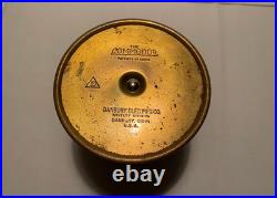 The Commodor Set of Two Cigar Humidor and Ash Container Brass/Green Vintage