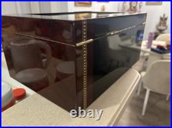 Thompson 1915 Lacquered Wooden Humidor