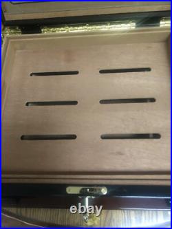 Thompson beveled glass, humidor preowned, beautiful, up To 150 cigars