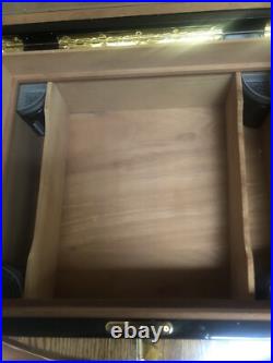 Thompson beveled glass, humidor preowned, beautiful, up To 150 cigars