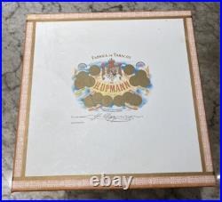 VINTAGE H UPMANN Cedar Lined GLASS CIGAR HUMIDOR JAR LEATHER STRAP With Box