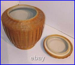 VINTAGE HANDCRAFTED ASIAN CERAMIC WOVEN WICKER ENCASED TOBACCO JAR HUMIDOR WithLID