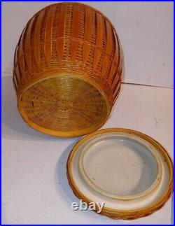 VINTAGE HANDCRAFTED ASIAN CERAMIC WOVEN WICKER ENCASED TOBACCO JAR HUMIDOR WithLID