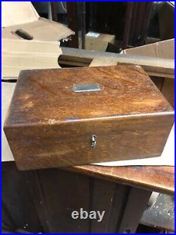 VINTAGE TIGER/QUARTERSAWN OAK BOX HUMIDOR ZINC LINED 11.5/8/5 with key