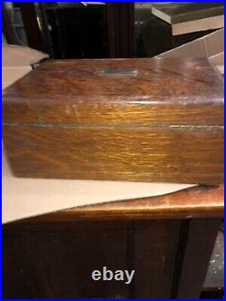 VINTAGE TIGER/QUARTERSAWN OAK BOX HUMIDOR ZINC LINED 11.5/8/5 with key