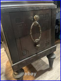 Vintage Antique Copper Lined Smoke Stand Humidor Cigar Cabinet End Table Stand