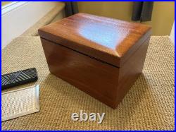 Vintage Benson & Hedges Fifth Avenue New York Mahogany Cigar Humidor Box 11x8x7