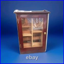 Vintage Cigar Humidor- Excellent Condition Vintage Cigar Humidor- Excellent Condition