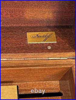 Vintage Davidoff Cigar Humidor 14 X 9 X 5