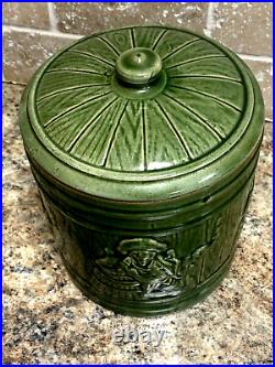 Vintage Embossed Green Majolica Tobacco Cigar Humidor Jar With LID (20d)