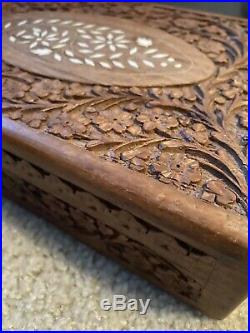 Vintage Engraved Cigar Box Large Holder Humidifier Humidity Humidor Wood Lined