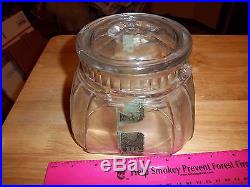 Vintage Glass PATTERSON'S TUXEDO TOBACCO Humidor Jar with Lid, excellent item