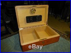 Vintage Italian Burl Wood Inlayed Veener Cigar Case Humidor Box Beautiful